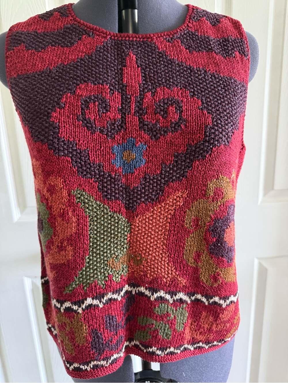 Peruvian Connection Red Multicolor Patterned V-Neck Sweater Vest